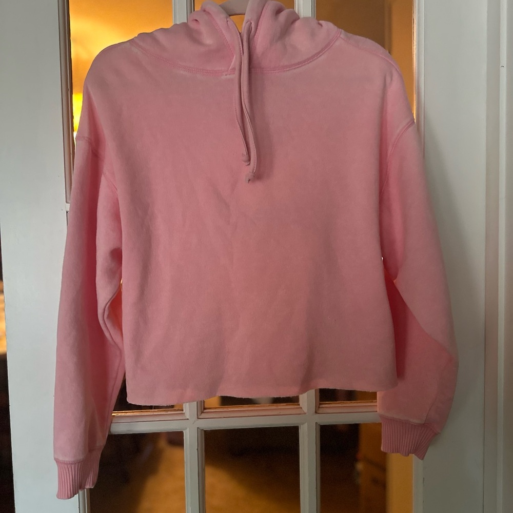 Zenana Outfitters Pink Cropped Boxy Sweatshirt